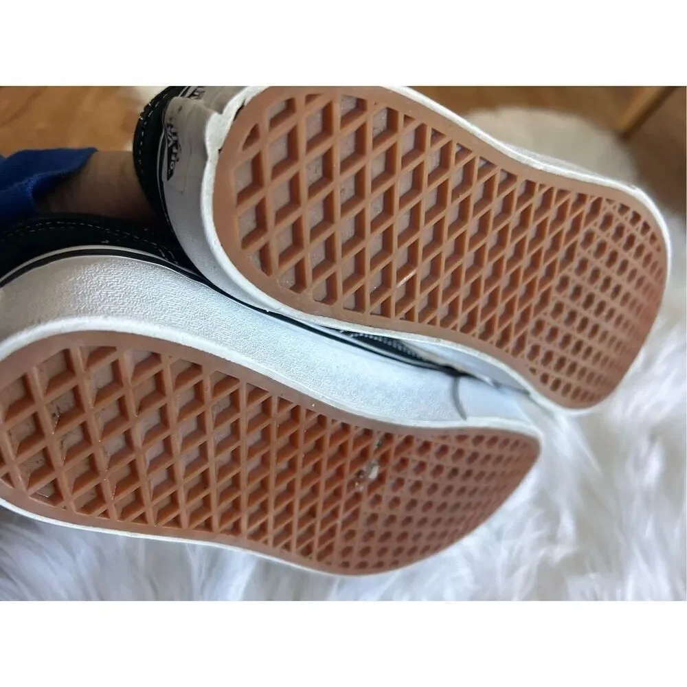 Vans Women's or men’s  Black and White Trainers unisex men’s 7 women’s 8.5 - Picture 4 of 7